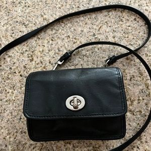 Vintage Coach leather mini crossbody bag